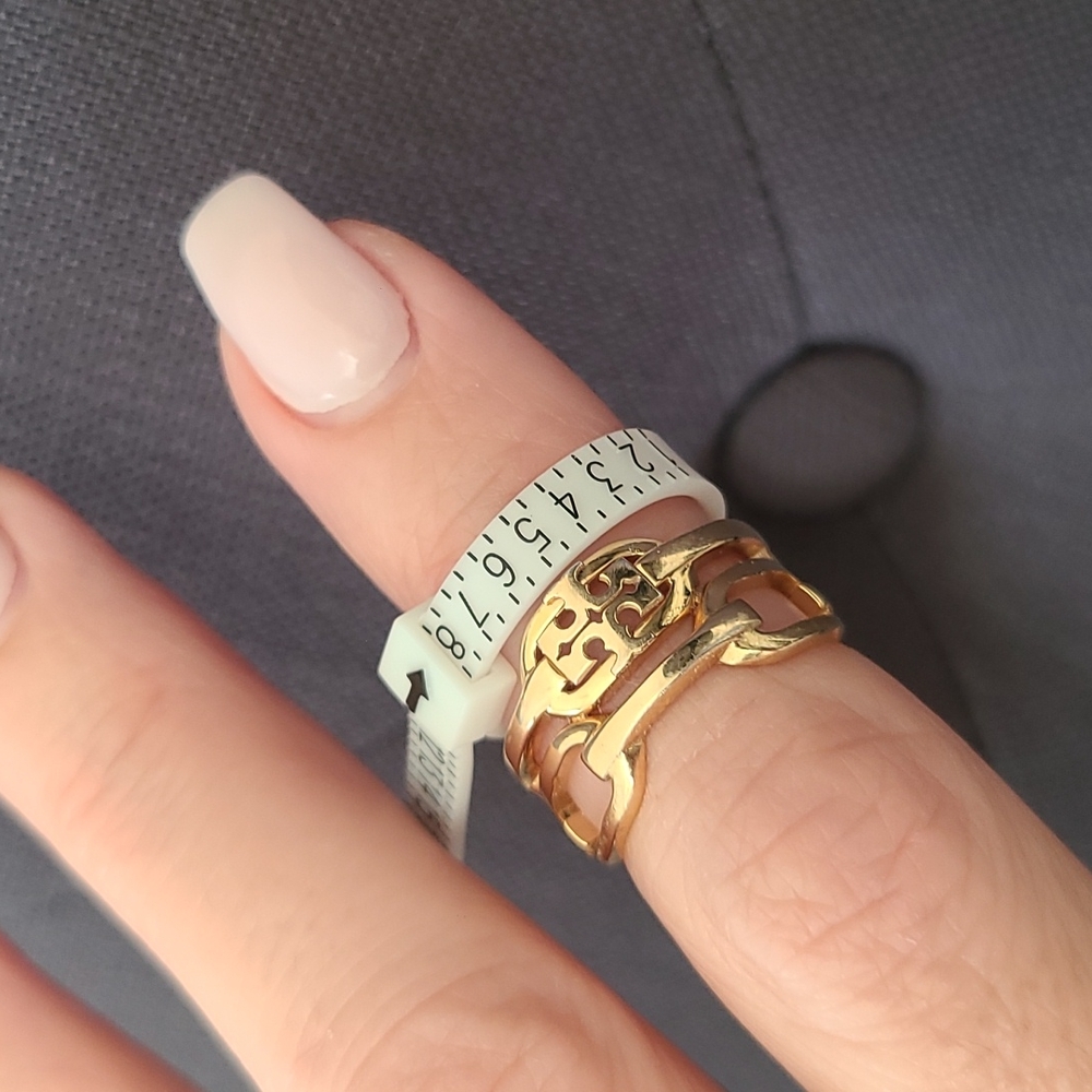 Tory Burch size 8 ring